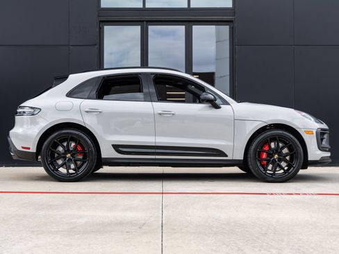 New 2026 Porsche Macan GTS AWD/4WD image 12