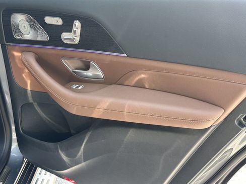 Certified 2025 Mercedes-Benz GLS 450 4MATIC image 19