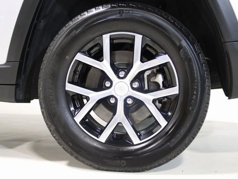 Used 2024 Jeep Grand Cherokee L Limited w/ Luxury Tech Group II image 73