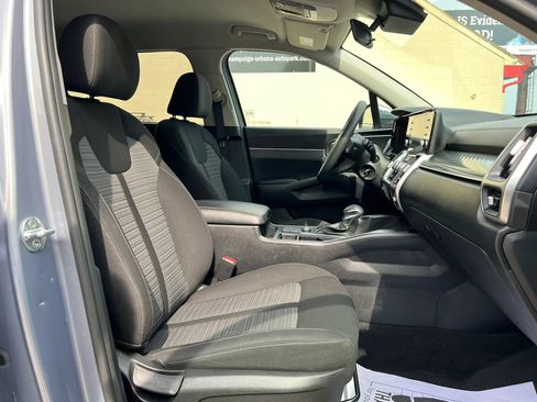 Used 2021 Kia Sorento LX FWD image 22