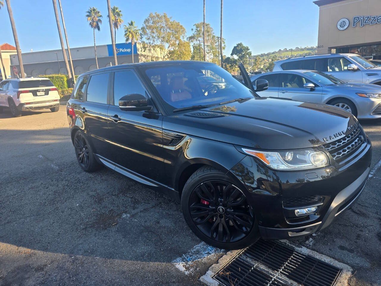 Used 2016 Land Rover Range Rover Sport Supercharged AWD/4WD image 2