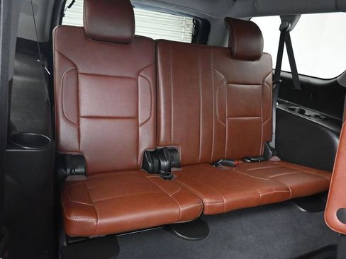 Used 2019 Chevrolet Suburban Premier w/ Premier Plus Edition AWD/4WD image 47