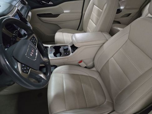 Used 2021 GMC Acadia Denali w/ Denali Technology Package image 22