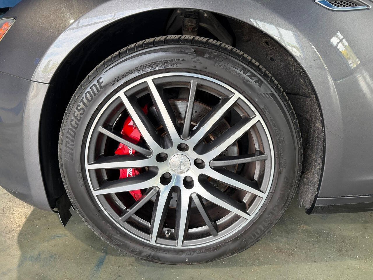 Used 2016 Maserati Ghibli S Q4 AWD/4WD image 29