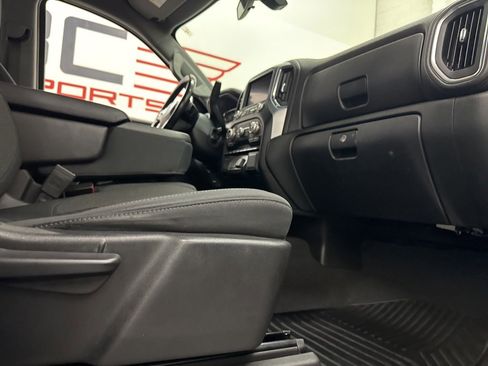 Used 2019 GMC Sierra 1500 SLE w/ SLE Value Package image 55