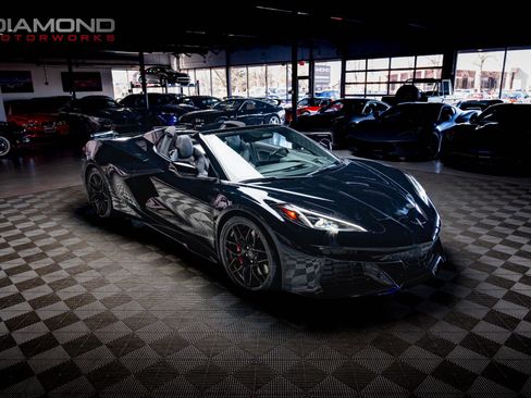 Used 2024 Chevrolet Corvette Z06 w/ Battery Protection Package image 3