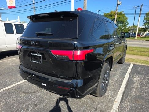 New 2026 Toyota Sequoia Platinum image 6