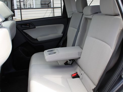 Used 2014 Subaru Forester 2.5i Premium w/ All-Weather Package AWD/4WD image 41