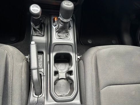Used 2021 Jeep Wrangler Unlimited Sport image 21