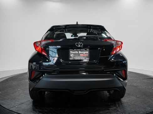 Used 2021 Toyota C-HR LE image 7