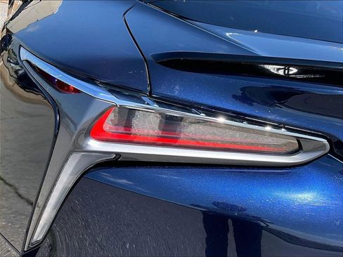 Used 2018 Lexus LC 500 Coupe w/ Touring Package RWD image 21