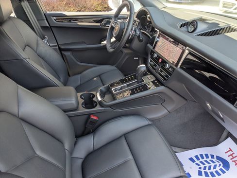 New 2026 Porsche Macan image 26