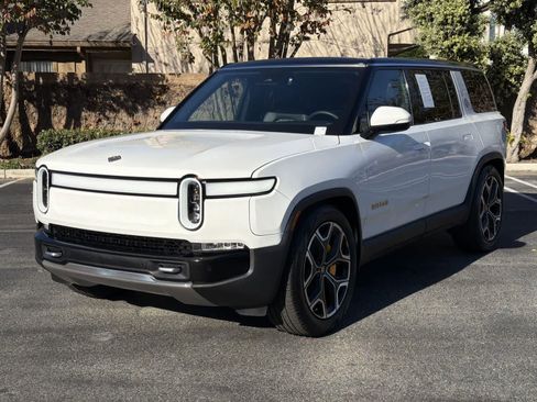 Used 2022 Rivian R1S Launch Edition image 8