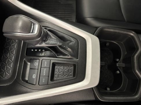 Used 2022 Toyota RAV4 XLE Premium FWD image 23