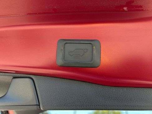 Used 2022 Toyota RAV4 XLE w/ Convenience Package AWD/4WD image 50