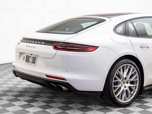 Certified 2018 Porsche Panamera 4S image 32