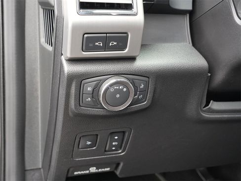 Used 2019 Ford F250 Platinum w/ Platinum Ultimate Package image 17