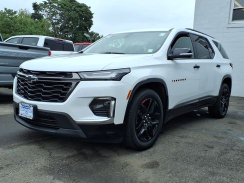 Certified 2023 Chevrolet Traverse Premier w/ Redline Edition AWD/4WD image 3