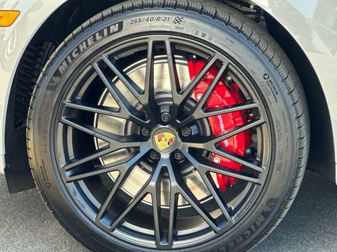 New 2026 Porsche Macan GTS image 45