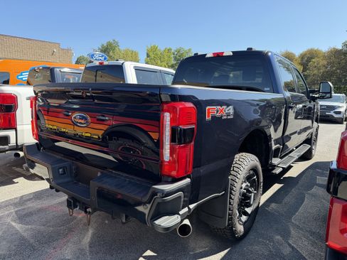 Used 2023 Ford F250 XLT w/ XLT Premium Package AWD/4WD image 5