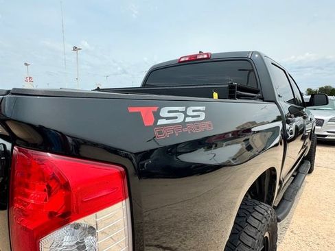 Used 2020 Toyota Tundra SR5 w/ SR5 Leather Package AWD/4WD image 13