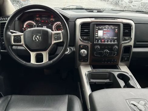 Used 2018 RAM 1500 Laramie w/ Convenience Group image 19