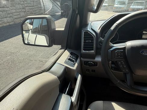 Used 2017 Ford F150 XLT w/ Equipment Group 301A Mid RWD image 18