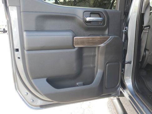 Used 2020 Chevrolet Silverado 1500 LT Trail Boss w/ Bed Protection Package image 12