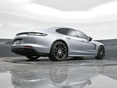 Certified 2023 Porsche Panamera 4 Platinum Edition image 37