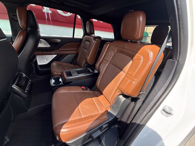 Used 2021 Lincoln Aviator Reserve w/ Equipment Group 202A AWD/4WD image 15