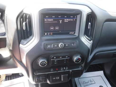 Used 2022 Chevrolet Silverado 2500 W/T w/ WT Convenience Package AWD/4WD image 16