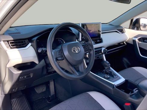 Certified 2024 Toyota RAV4 XLE AWD/4WD image 17