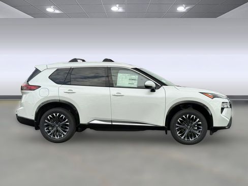 New 2026 Nissan Rogue Platinum w/ Platinum Premium Package image 7