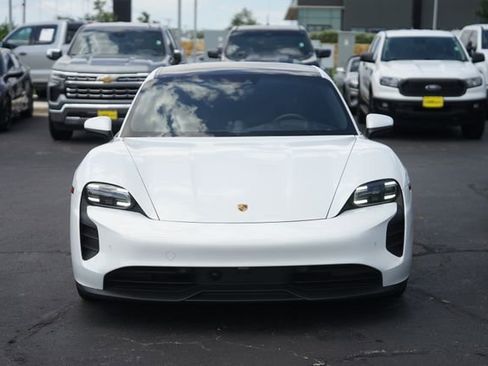 Used 2022 Porsche Taycan RWD image 3