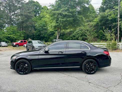 Used 2015 Mercedes-Benz C 300 4MATIC Sedan image 4