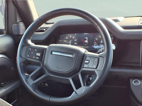 Used 2020 Land Rover Defender 110 X image 18