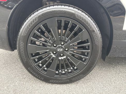 Certified 2025 Hyundai Santa Fe Calligraphy image 15