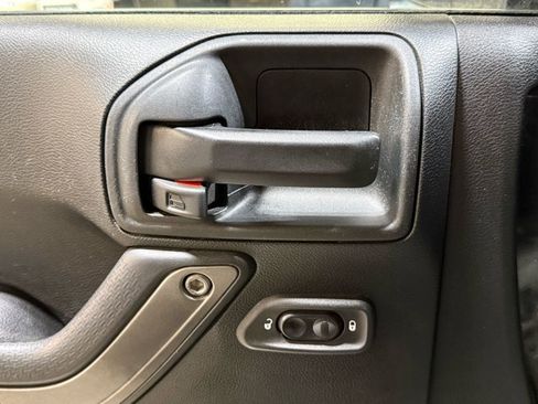 Used 2017 Jeep Wrangler Unlimited Sport w/ Quick Order Package 24S image 25