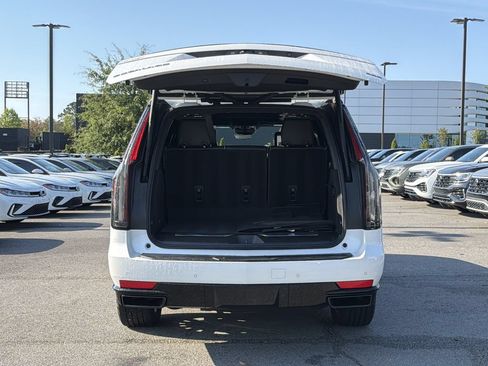 Used 2022 Cadillac Escalade Sport Platinum AWD/4WD image 14