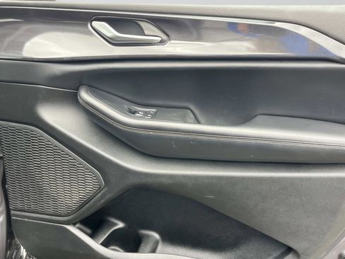 Used 2023 Jeep Grand Cherokee Altitude image 23