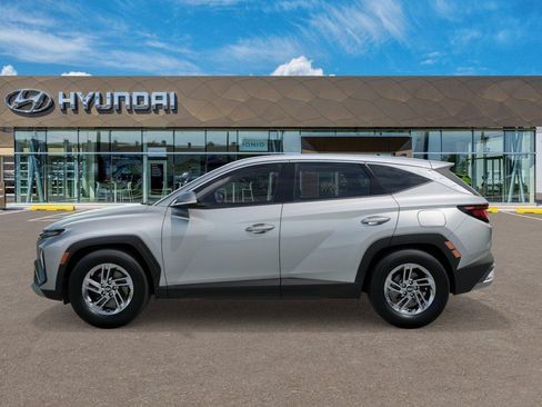 New 2026 Hyundai Tucson SE AWD/4WD image 3