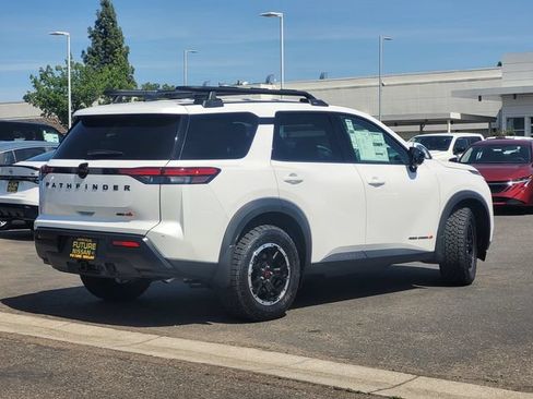 New 2026 Nissan Pathfinder Rock Creek AWD/4WD image 5