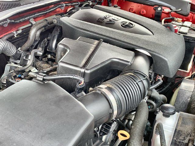 Certified 2022 Toyota Tacoma SR5 AWD/4WD image 16