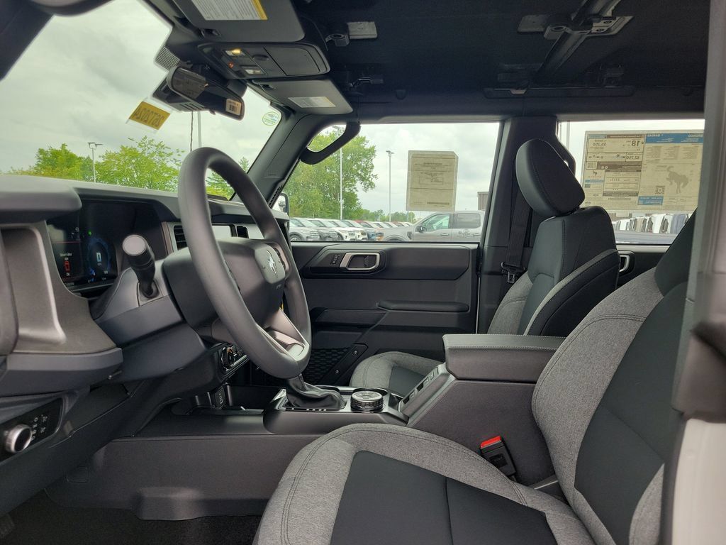 New 2026 Ford Bronco 4-Door w/ Sasquatch Package AWD/4WD image 18
