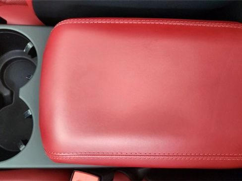 Used 2025 Porsche Macan image 49