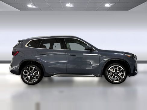 Used 2026 BMW X1 xDrive28i w/ Technology Package AWD/4WD image 8