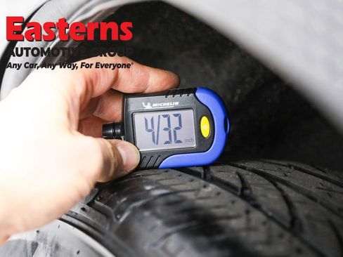 Used 2023 Ford Edge SEL image 26