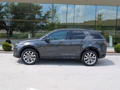 New 2026 Land Rover Discovery Sport Landmark AWD/4WD image 2