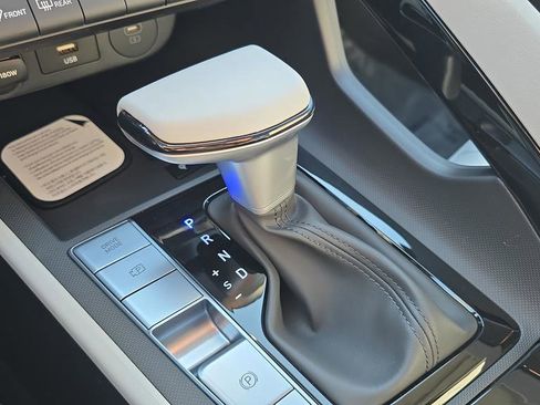 New 2026 Hyundai Elantra Limited FWD image 22
