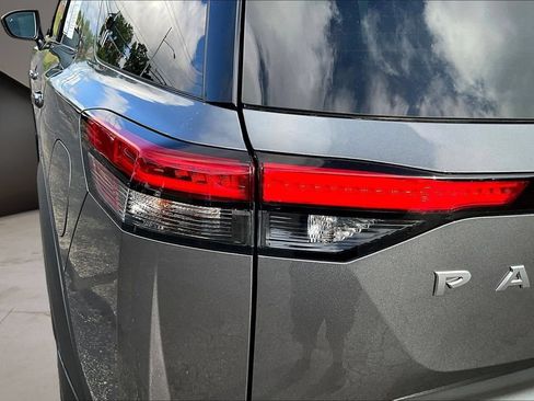 Certified 2024 Nissan Pathfinder S AWD/4WD image 23